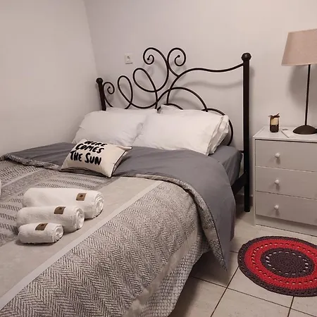 Spot Apartmán Ermupoli